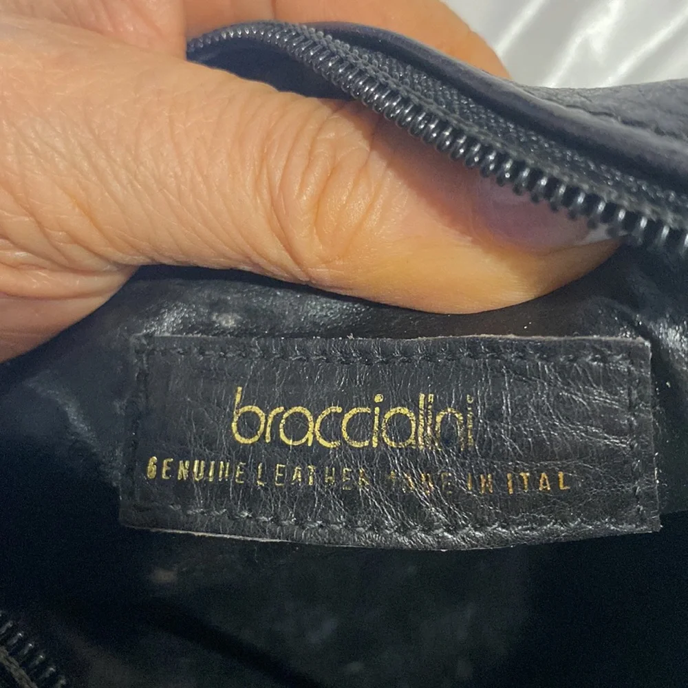 BRACCIALINI VINTAGE LEATHER CROSSOVER BAG WITH EMBEZZLEMENT